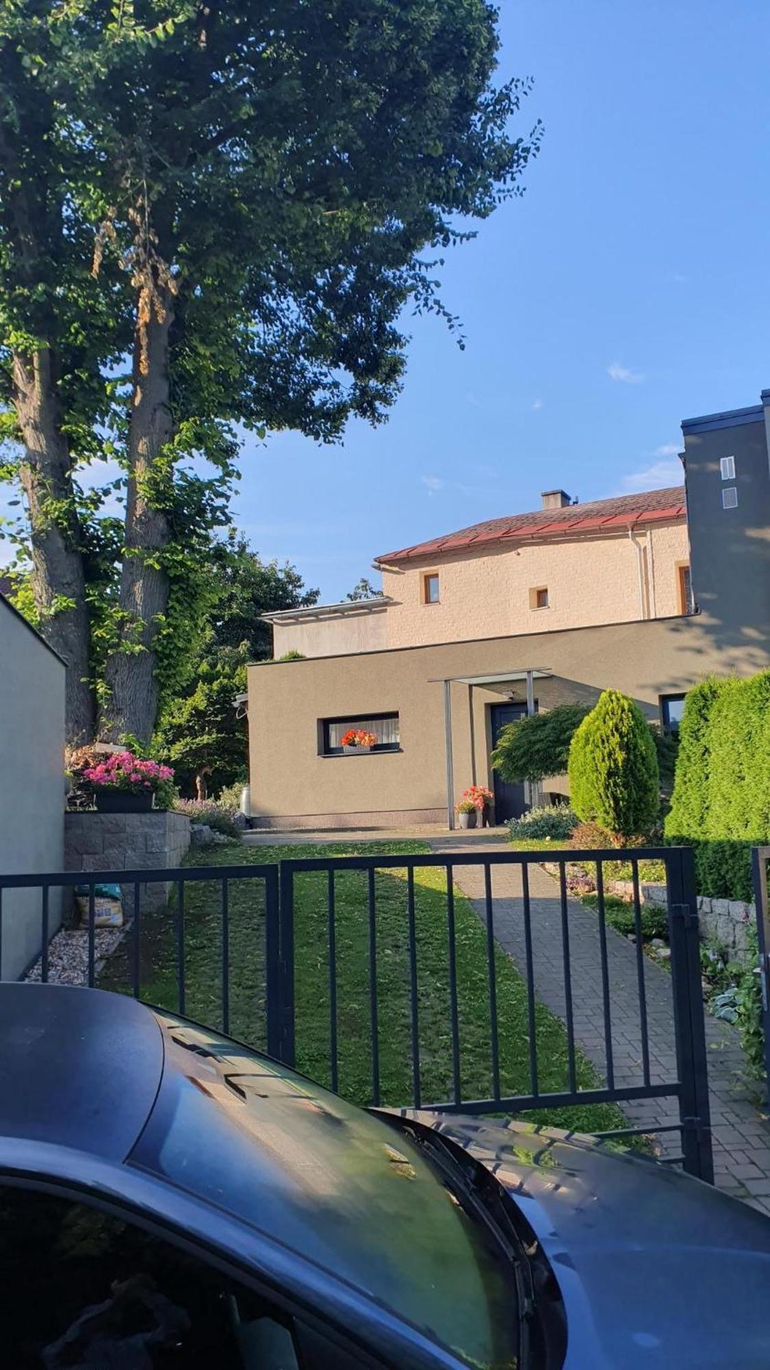 Apartamento Pod lípou Liberec Exterior foto